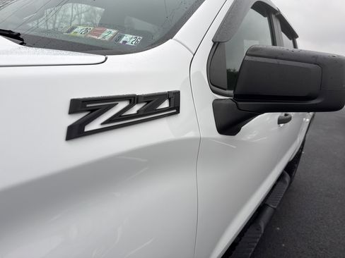 Used 2021 Chevrolet Silverado 1500 Custom Trail Boss w/ Realtree Special Edition image 6