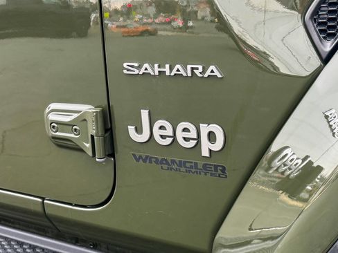 Used 2021 Jeep Wrangler Unlimited Sahara image 12