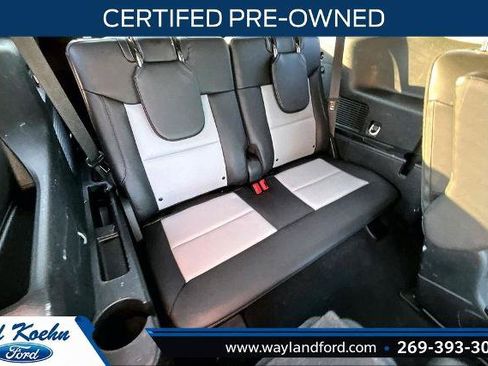 Certified 2023 Ford Explorer XLT w/ Equipment Group 202A AWD/4WD image 27