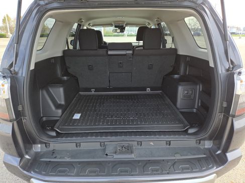 Used 2022 Toyota 4Runner TRD Off-Road image 21