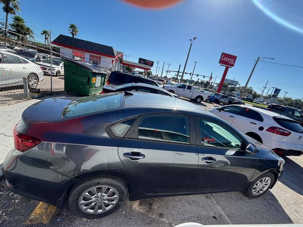 Used 2019 Kia Forte Sedan FWD image 16