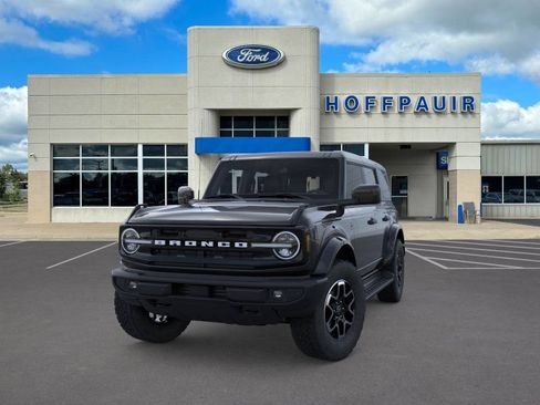New 2026 Ford Bronco Outer Banks AWD/4WD image 2