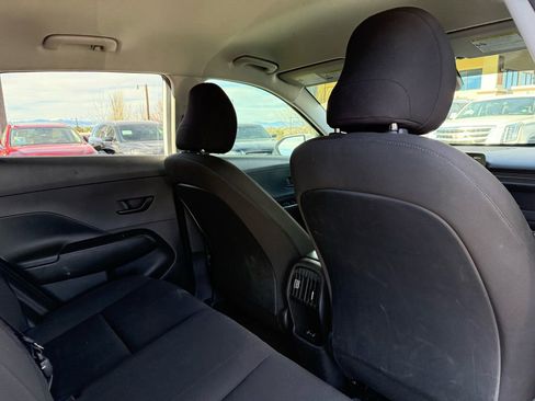 Used 2024 Hyundai Kona SEL image 21