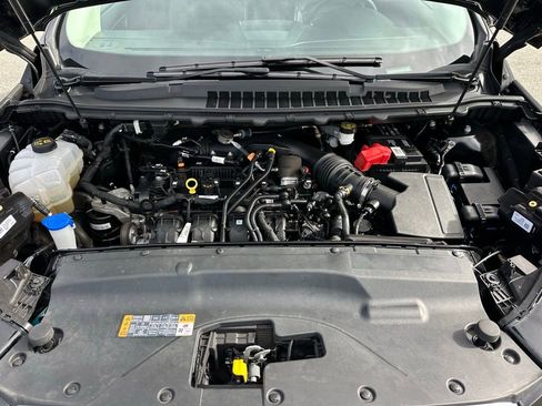 Used 2020 Ford Edge SEL image 37