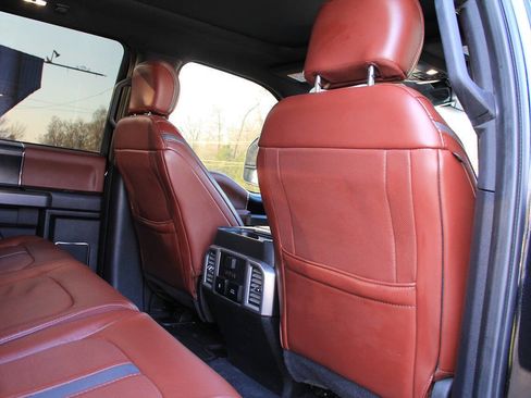 Used 2019 Ford F350 Platinum w/ Platinum Ultimate Package image 18