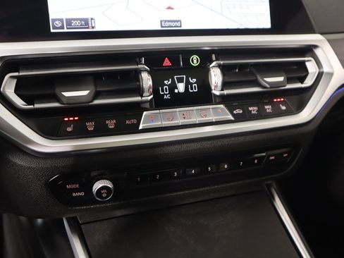 Used 2021 BMW 330i xDrive Sedan w/ M Sport Package image 8