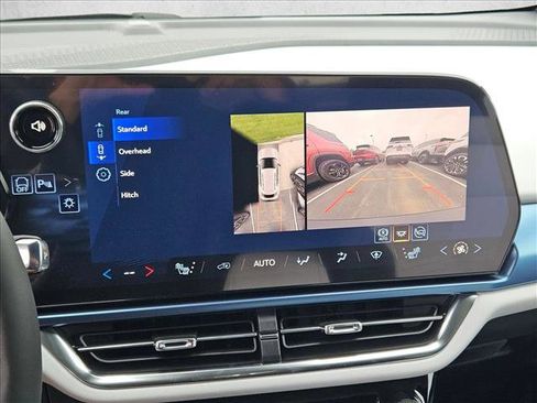 New 2026 Chevrolet Equinox EV LT image 11