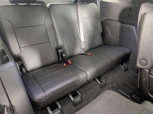 Certified 2023 Chevrolet Traverse High Country w/ LPO, Floor Liner Package image 32