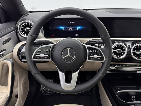 Used 2020 Mercedes-Benz CLA 250 image 26