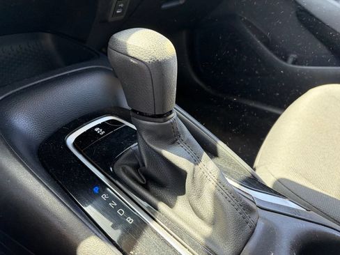 Used 2023 Toyota Corolla LE FWD image 8