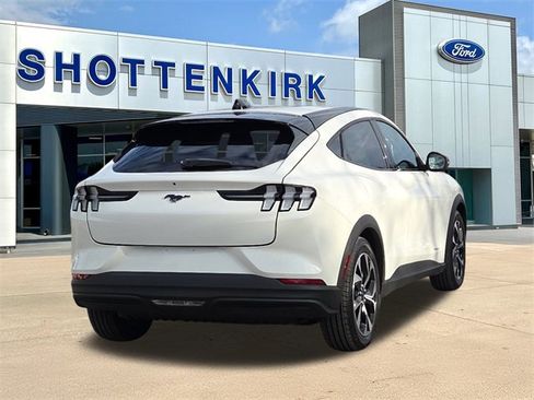 Used 2025 Ford Mustang Mach-E Select w/ Comfort Package Lite image 8