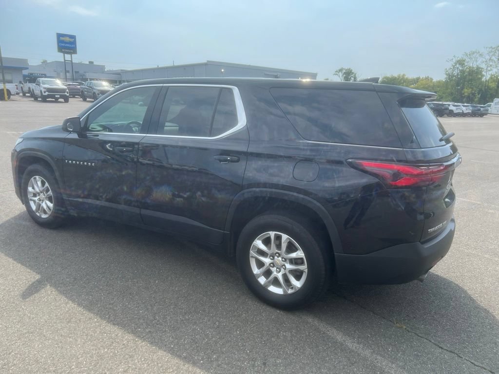 Certified 2023 Chevrolet Traverse LS AWD/4WD image 2