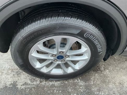 Used 2022 Ford Escape SE image 15