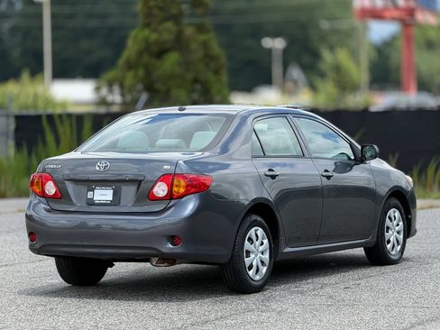 Used 2010 Toyota Corolla LE FWD image 9