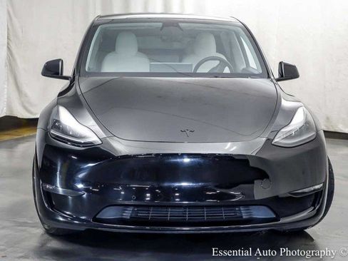 Used 2022 Tesla Model Y Performance AWD/4WD image 6