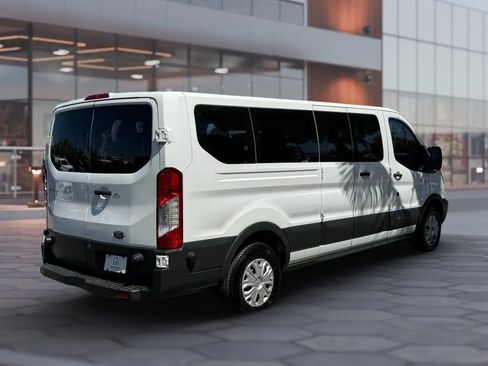 Used 2017 Ford Transit 350 XLT RWD image 6