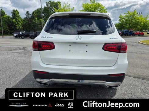 Used 2022 Mercedes-Benz GLC 300 4MATIC image 5