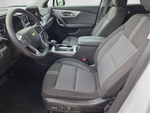 Used 2025 Chevrolet Blazer LT FWD image 15
