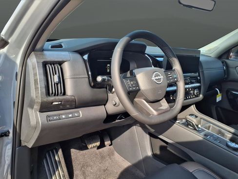 New 2026 Nissan Pathfinder Platinum AWD/4WD image 54