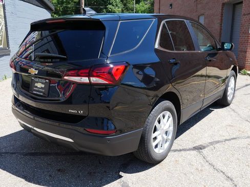 Used 2024 Chevrolet Equinox LT AWD/4WD image 3