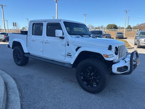 Used 2022 Jeep Gladiator Overland image 7