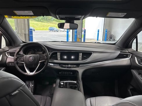 Used 2023 Buick Enclave Essence w/ Experience Buick Package AWD/4WD image 13