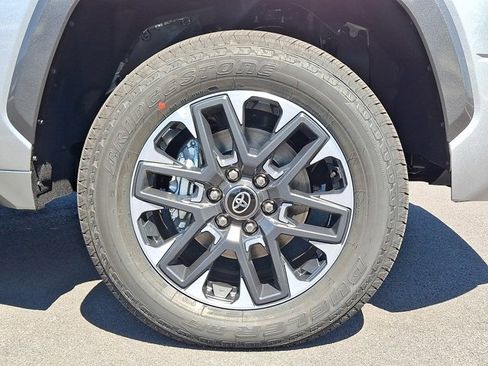 New 2026 Toyota Tundra Limited AWD/4WD image 7