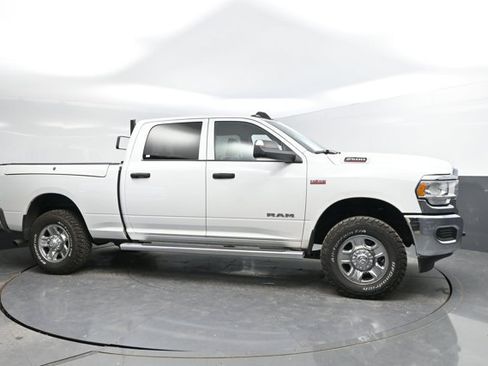 Used 2021 RAM 2500 Tradesman w/ Chrome Appearance Group AWD/4WD image 3