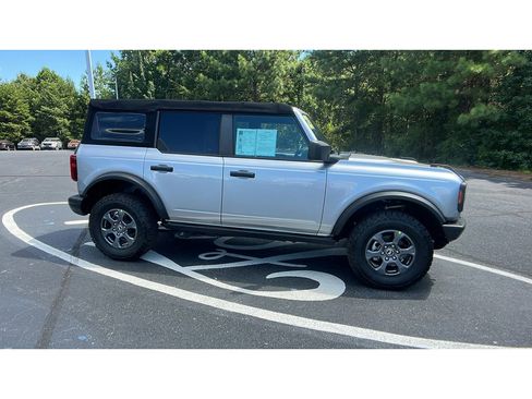 Used 2021 Ford Bronco Black Diamond image 24