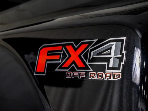 Used 2022 Ford F350 XLT w/ XLT Premium Package image 44