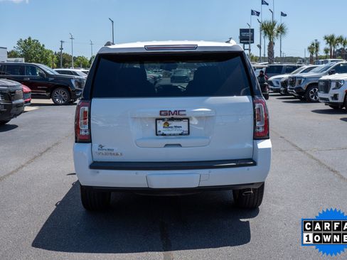 Used 2017 GMC Yukon SLT w/ Premium Edition image 4