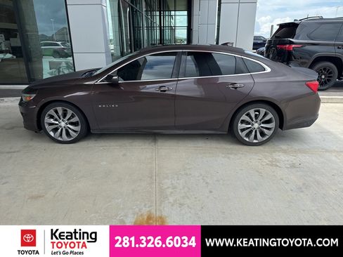 Used 2016 Chevrolet Malibu Premier w/ Driver Confidence Package II FWD image 4