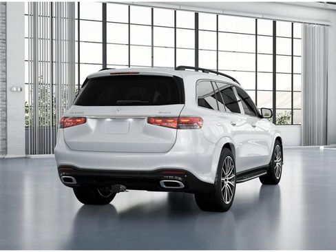New 2026 Mercedes-Benz GLS 450 4MATIC image 23