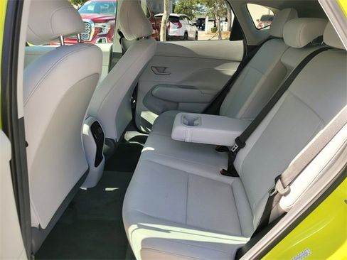 Used 2025 Hyundai Kona SEL image 5
