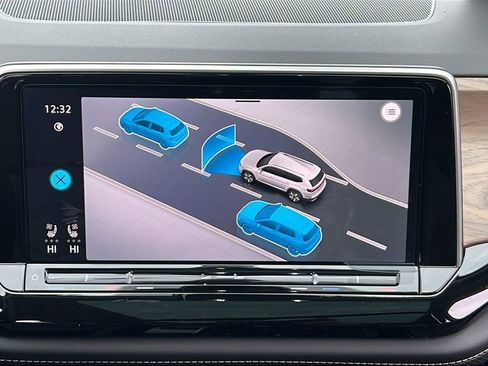 New 2026 Volkswagen Atlas SE image 19