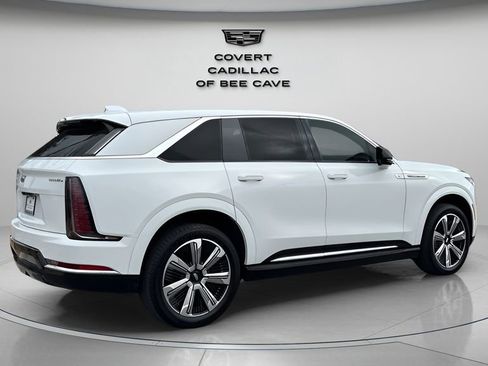 Certified 2025 Cadillac Escalade IQ Luxury 2 w/ LPO, Premium Carpet Package image 7