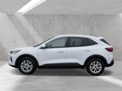 Certified 2023 Ford Escape Active w/ Tech Pack #2 image 5