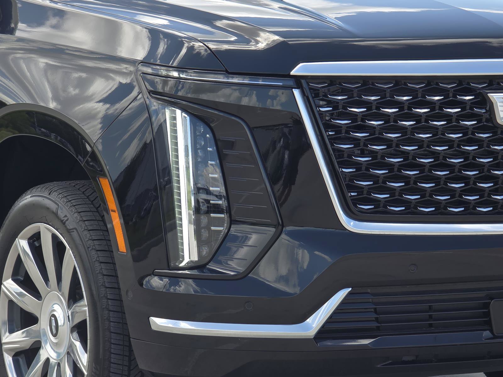 Used 2026 Cadillac Escalade 2WD w/ LPO, Floor Liner Package image 7