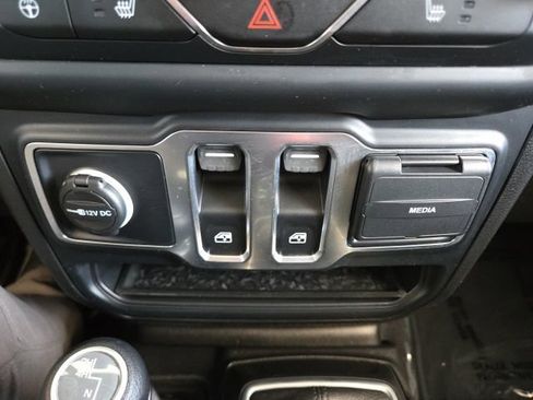 Used 2019 Jeep Wrangler Sport w/ Quick Order Package 23S AWD/4WD image 52