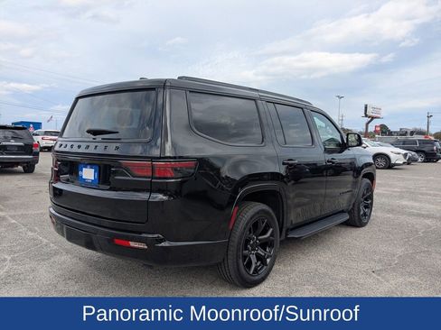 Used 2023 Jeep Wagoneer Series II image 4