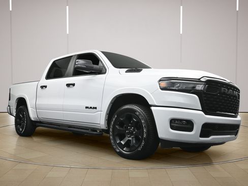 Used 2025 RAM 1500 Big Horn AWD/4WD image 29