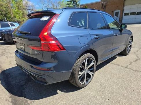 Used 2025 Volvo XC60 B5 Ultra AWD/4WD image 3