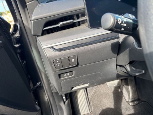 Used 2025 Kia K5 LXS image 33