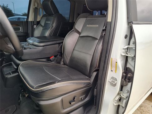 Used 2024 RAM 2500 Laramie AWD/4WD image 16