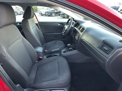 Used 2015 Volkswagen Jetta S image 43