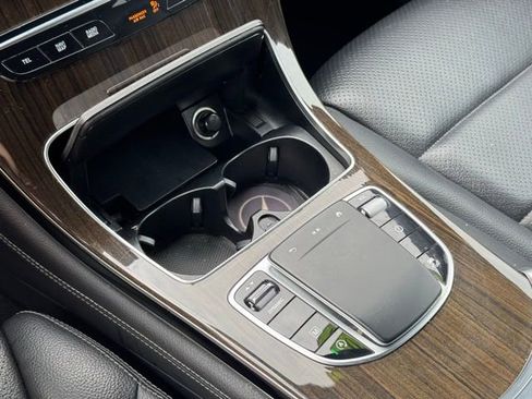 Used 2020 Mercedes-Benz GLC 300 4MATIC image 34