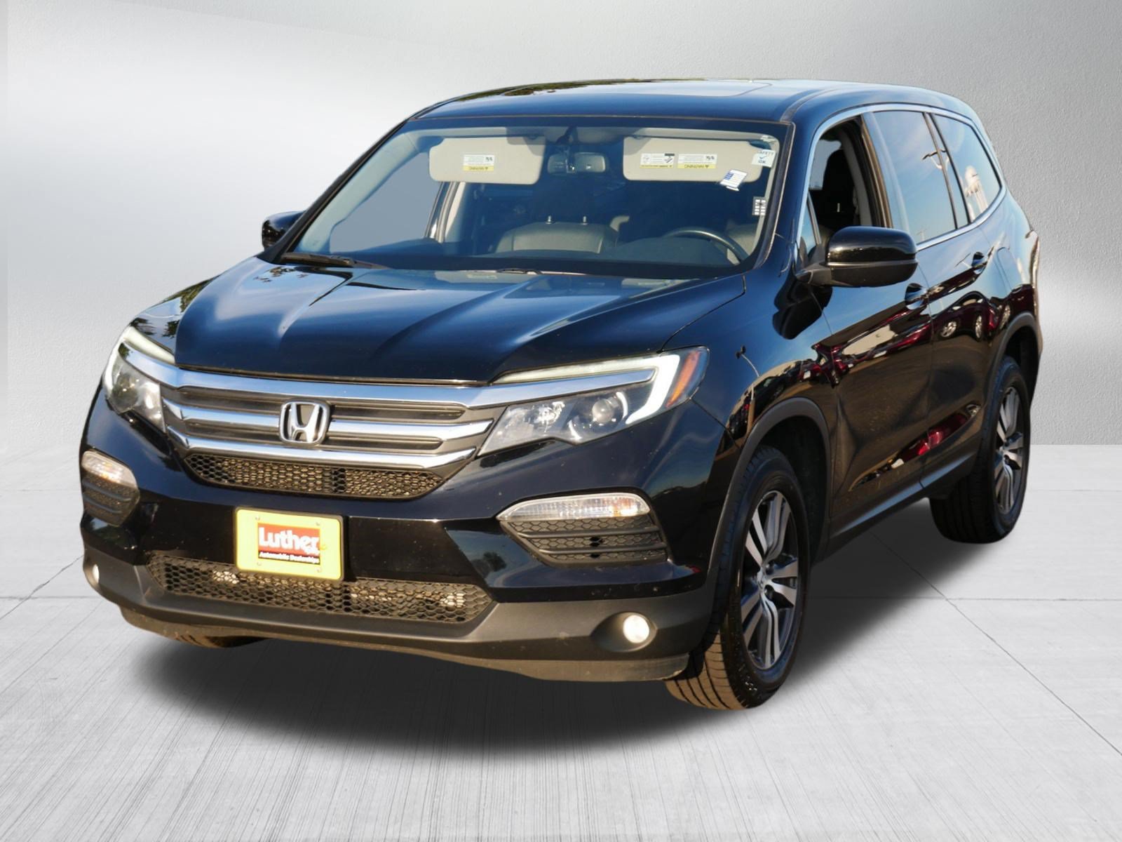 Used 2016 Honda Pilot EX-L image 2
