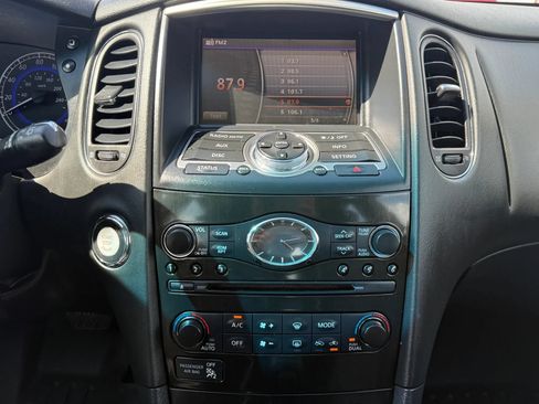 Used 2017 INFINITI QX50 AWD image 27