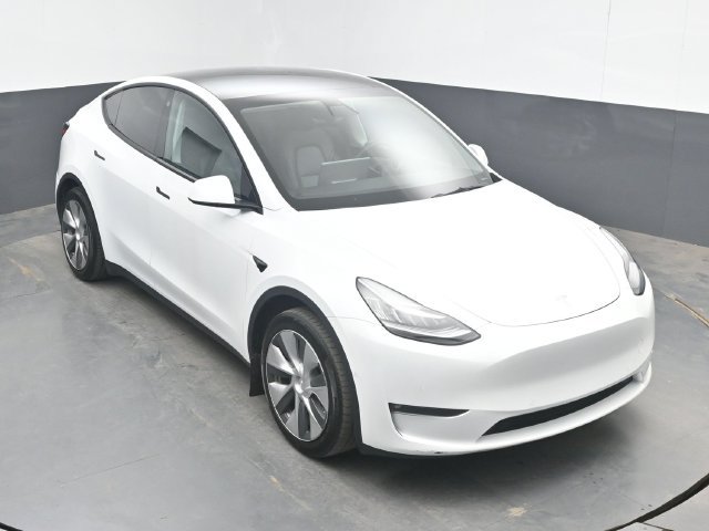 Used 2022 Tesla Model Y Long Range AWD/4WD image 31