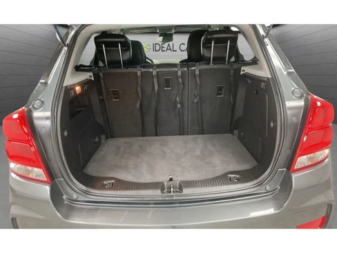 Used 2019 Chevrolet Trax LT w/ Driver Confidence Package FWD image 20
